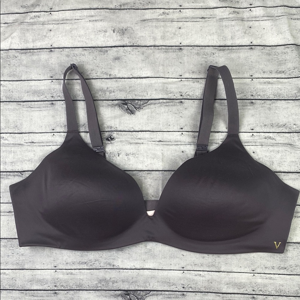 Victoria's Secret wireless lined violet gray bra 38c